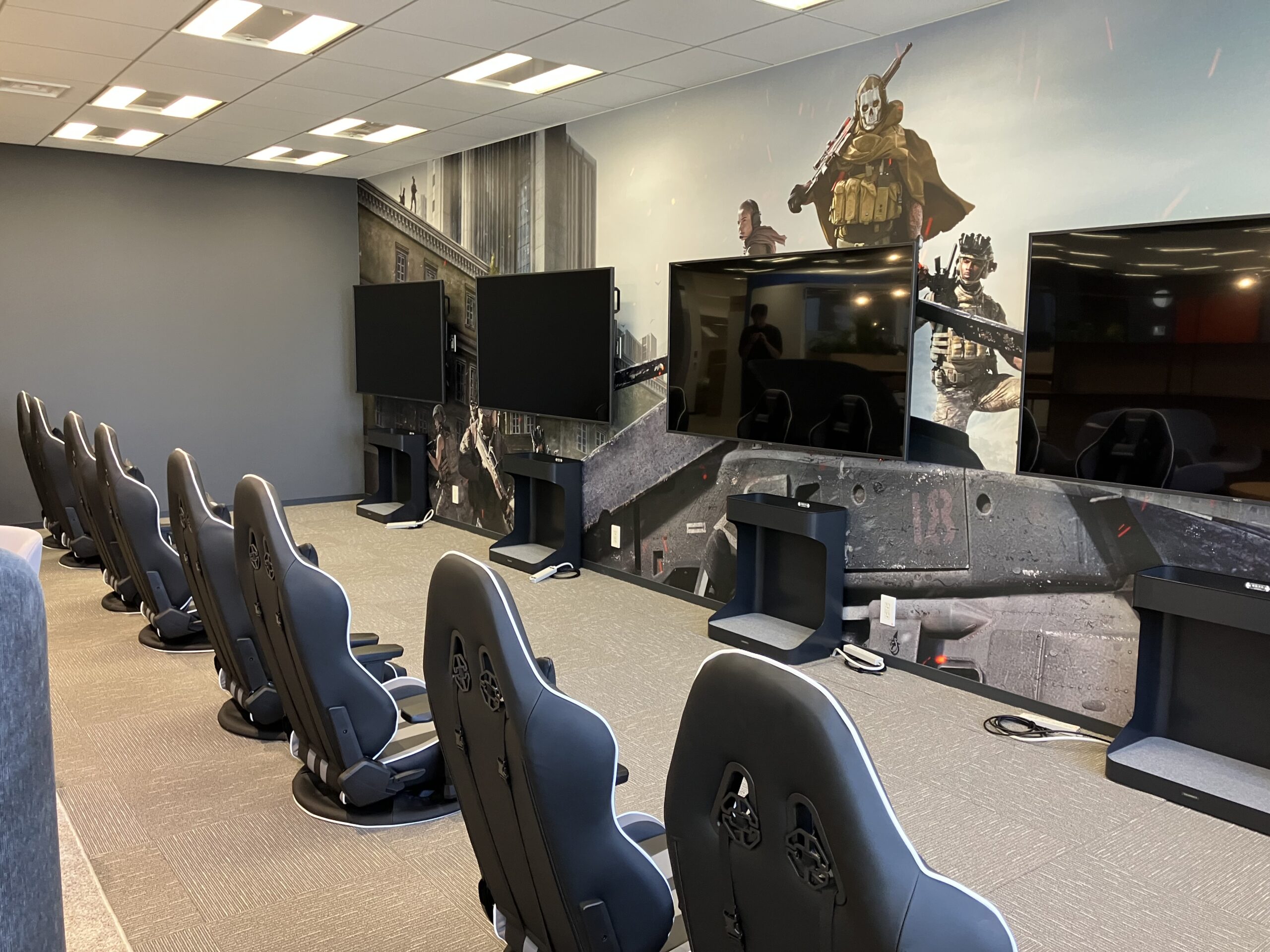 Gaming Office scaled
